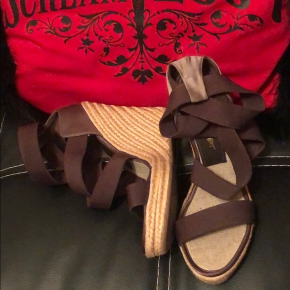 Shoes - Picture 2 of 3